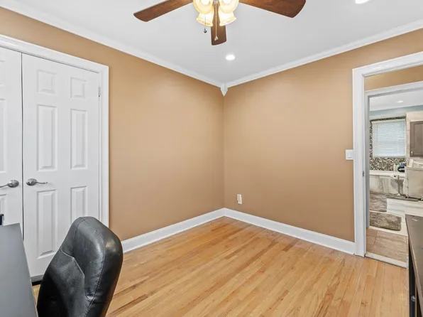 17 Acorn Drive image 16 of 45