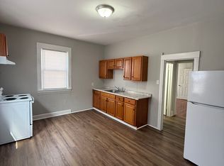 742 Elm St #2R, New Haven, CT 06511