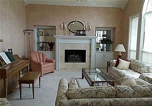 4th image of 2604 Bierstadt Dr