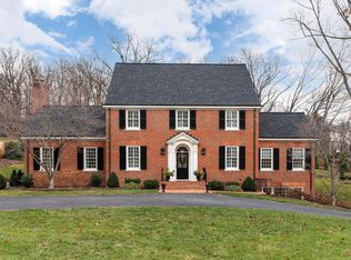 1421 Dogwood Rd, Staunton, VA 24401