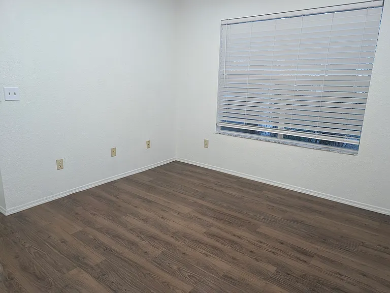 831 Camargo Way #112 — Photo 34