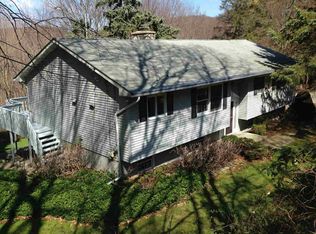 23 Wonderland Dr, Hopewell Junction, NY 12533