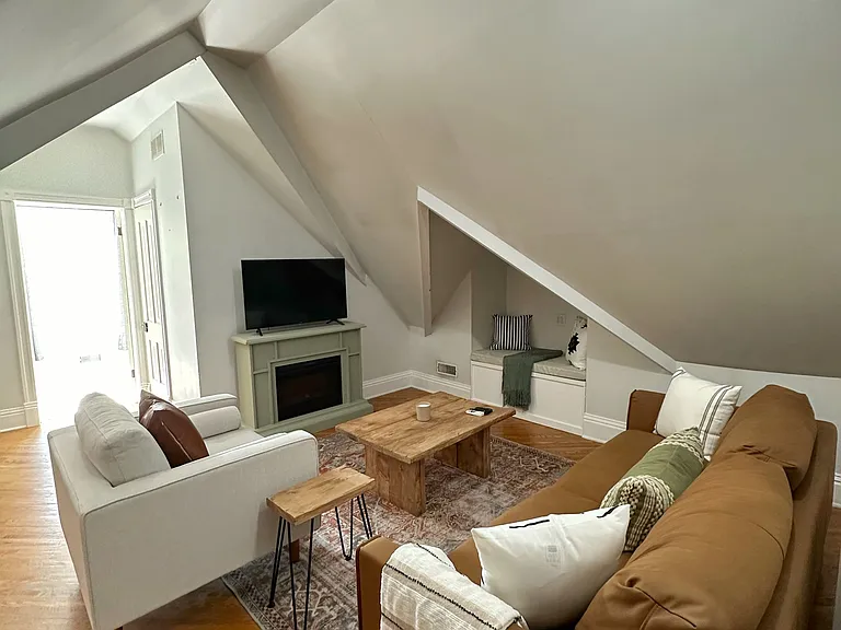369 Maitland St #UPPER — Photo 12