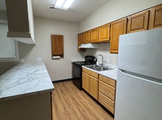 906 W 29th Pl #7, Anchorage, AK 99503