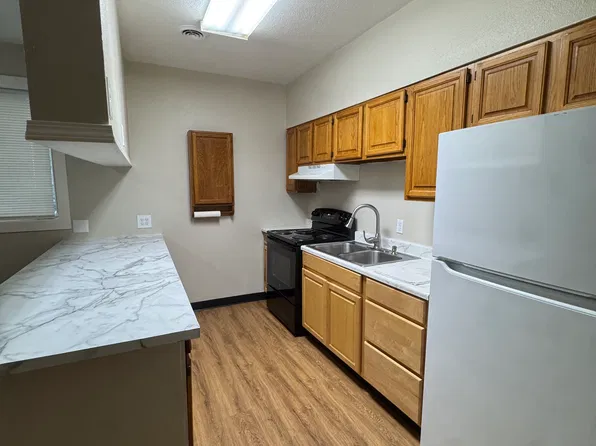 906 W 29th Pl #7, Anchorage, AK 99503