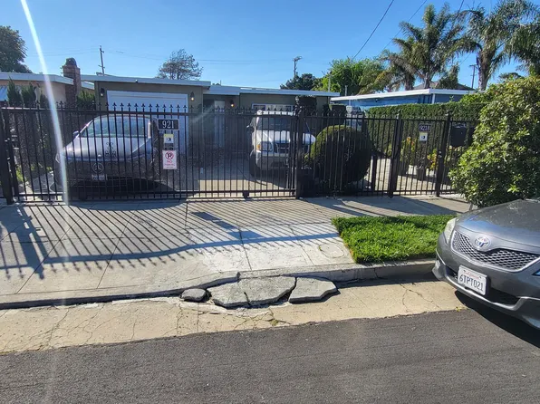 921 8th St, Richmond, CA 94801