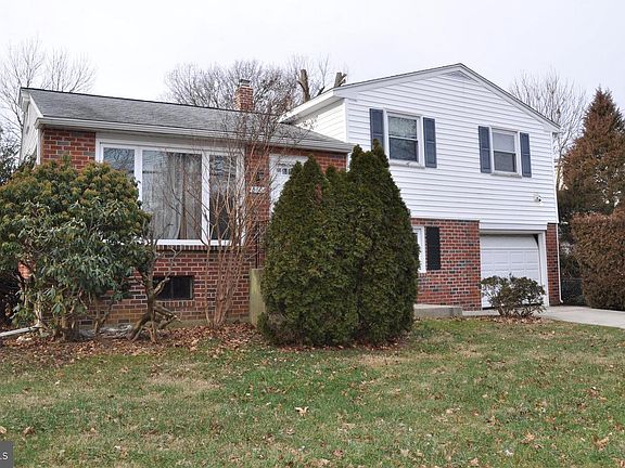 3rd image of 3701 Bonsall Ave