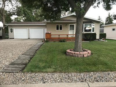 325 3rd St NE, Surrey, ND, 58785
