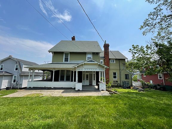 Rear of Home and entrance to unit