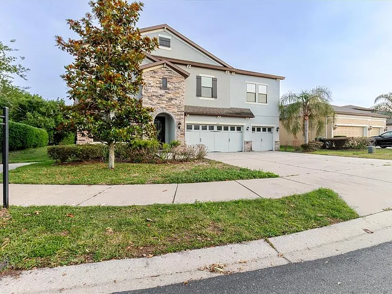 1389 Heritage Landings Dr — Photo 6