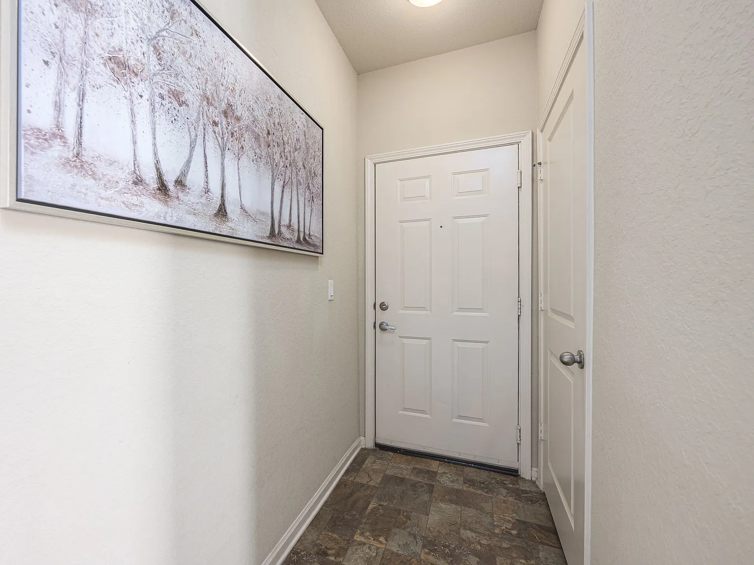 Spring Creek Apartments — Photo 2