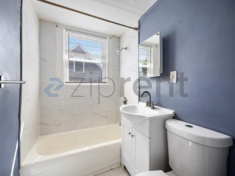 47 Cedar St #49 — Photo 15