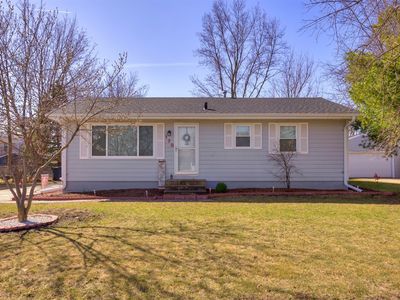 170 Gray Ave, Waukee, IA, 50263