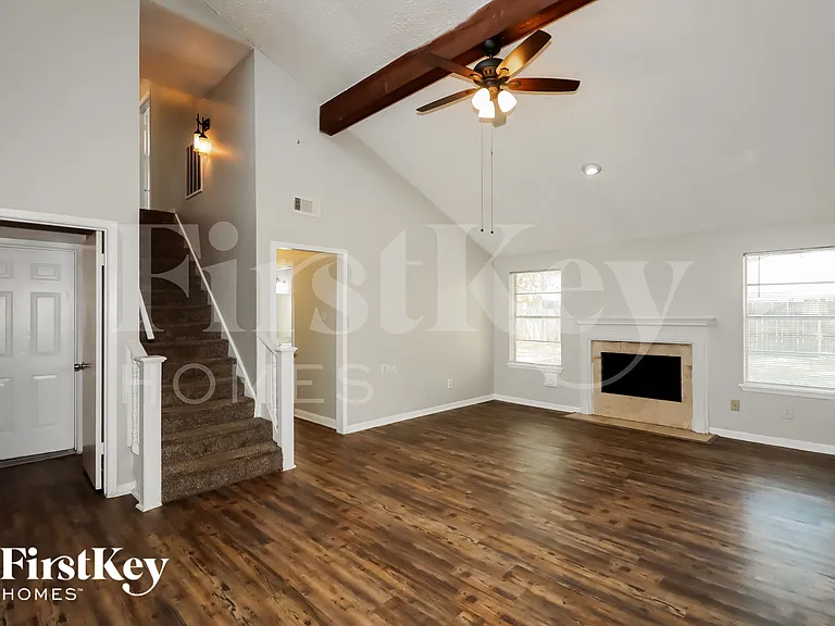 24023 Spring Mill Ln — Photo 4