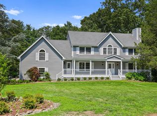 73 Random Farms Dr, Chappaqua, NY 10514