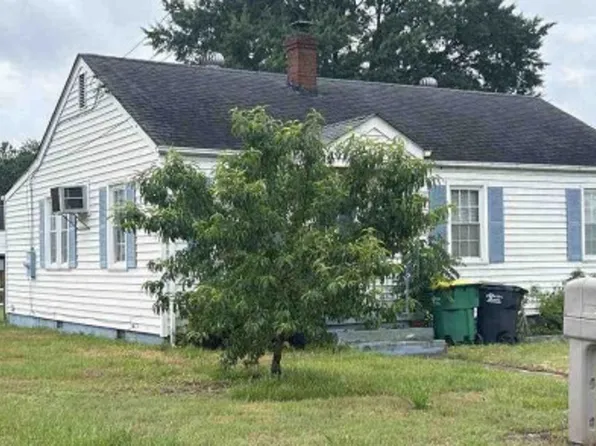 2700 Gordon St, Hopewell, VA 23860
