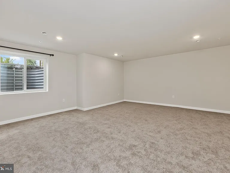 113 Abramo Victor Dr — Photo 28
