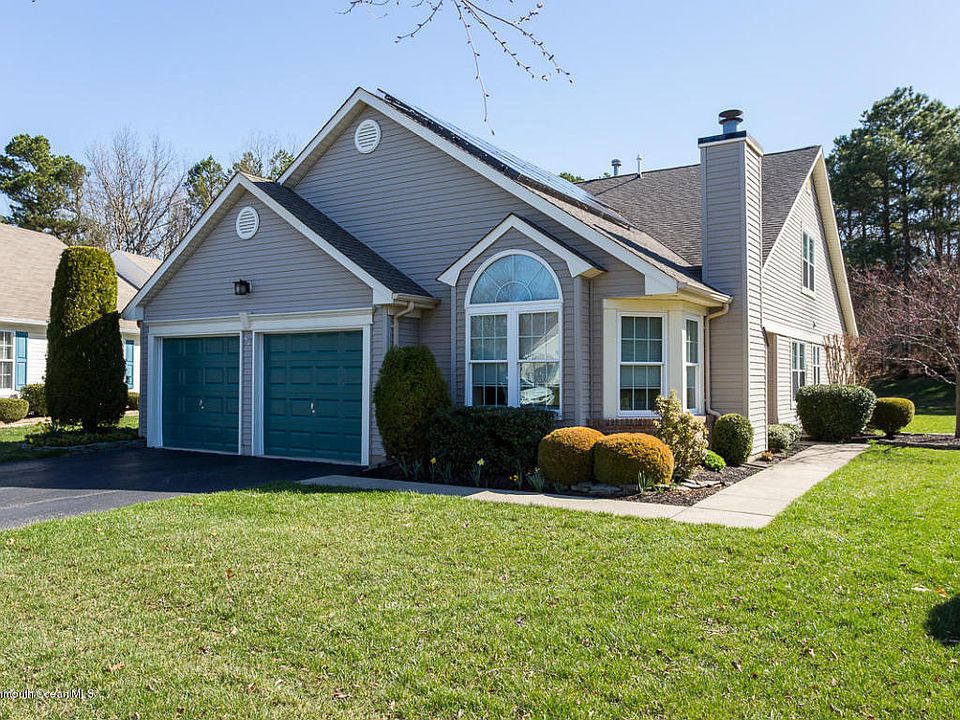1st image of 2625 Meadow Lake Dr