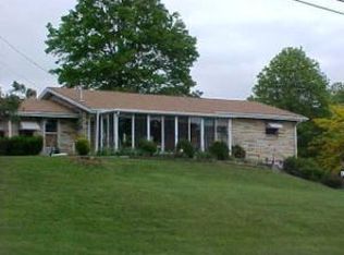 423 School House Montgomery Park, Montgomery, PA 17752