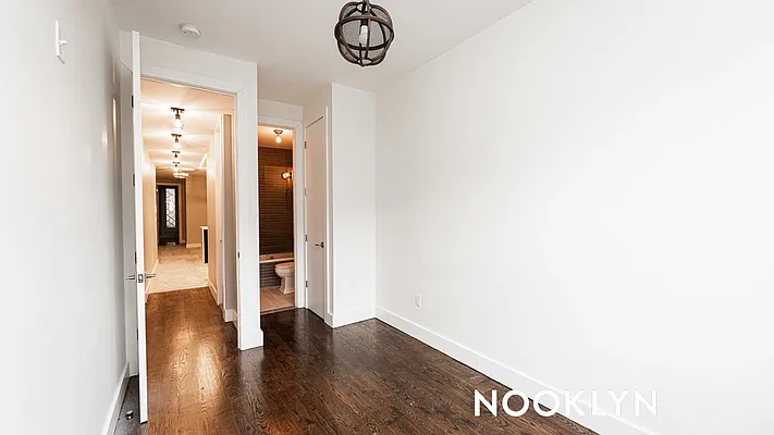 Rented by Nooklyn NYC LLC | media 23