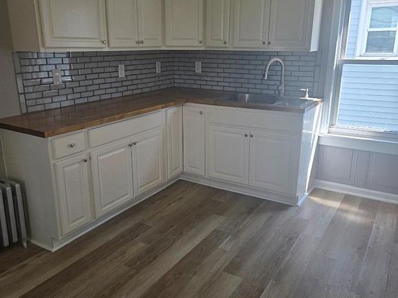 2nd image of 813 George St