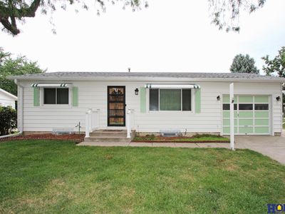 8142 Beechwood Dr, Lincoln, NE, 68510