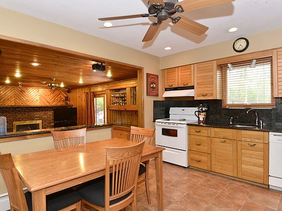 3rd image of 15 Richmond Pl