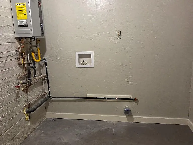 1102 W Cochise Dr #3 — Photo 7