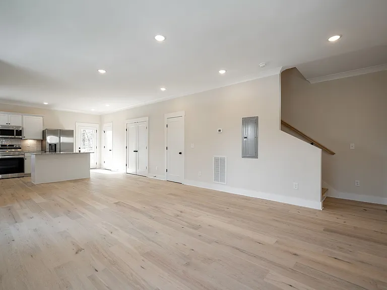 347 Kellys Ferry Pl — Photo 2