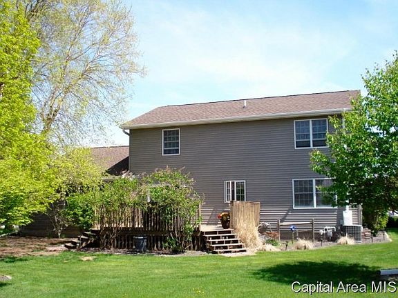 3rd image of 3137 Whitehaven Cir