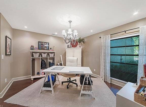 5th image of 47 Timberland Cir N