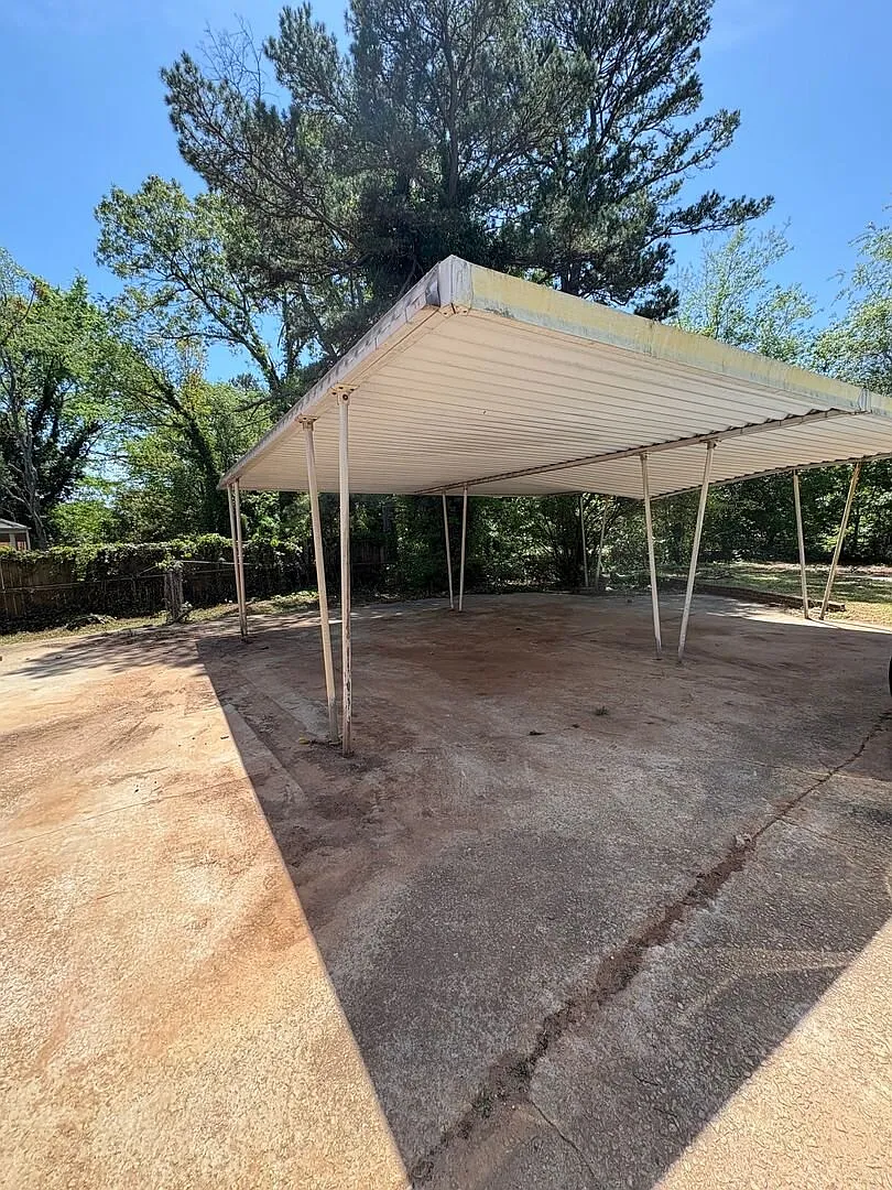 Remodeled 3 Bed, 2 Bath Home Near Augusta Road — Photo 2