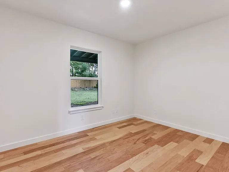 11900 Dove Haven Dr — Photo 10