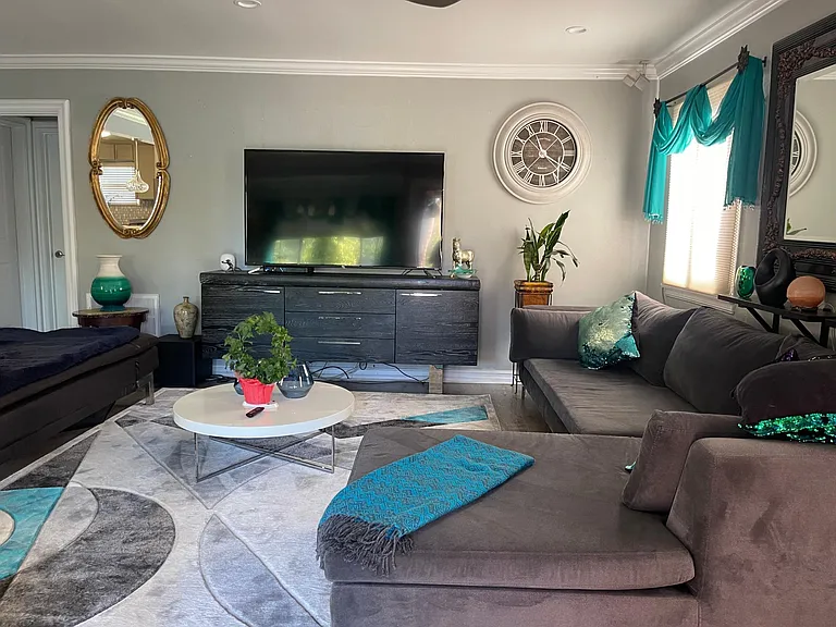 3822 Berryman Ave — Photo 8