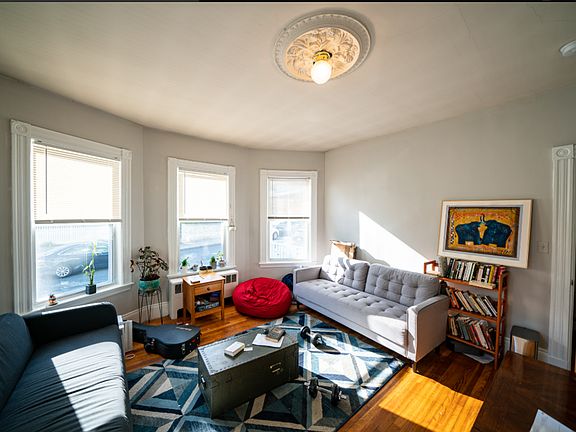 2nd image of 47A Hillside St APT 1