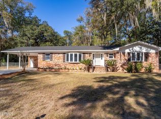 2617 Live Oak Cir, Beaufort, SC 29902