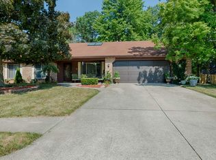 8826 Beacon Woods Pl, Fort Wayne, IN 46804