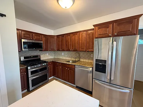608 W Broad St #1 Photo 1