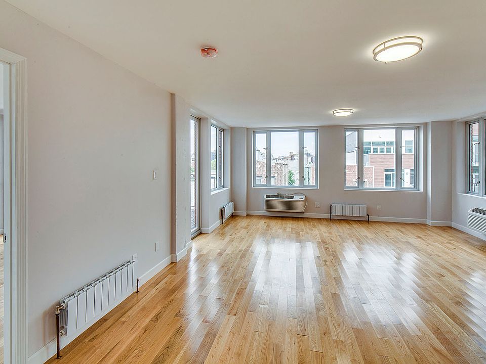 1st image of 26-25 28th St #4D