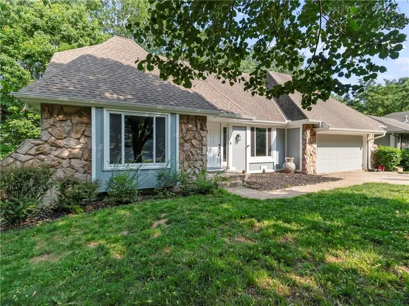 8103 N Oregon Dr, Kansas City, MO 64151