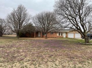 319 S Broadway, Carter, OK 73627