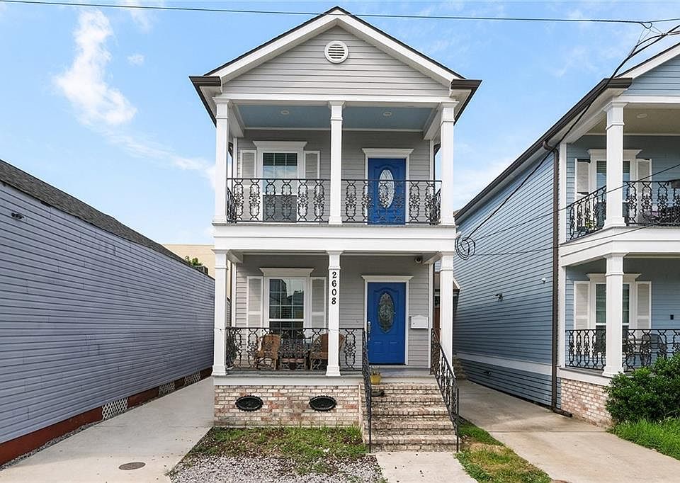 1st image of 2606-08 Palmyra St