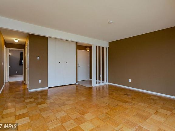 4th image of 202 Crocker Dr Unit B