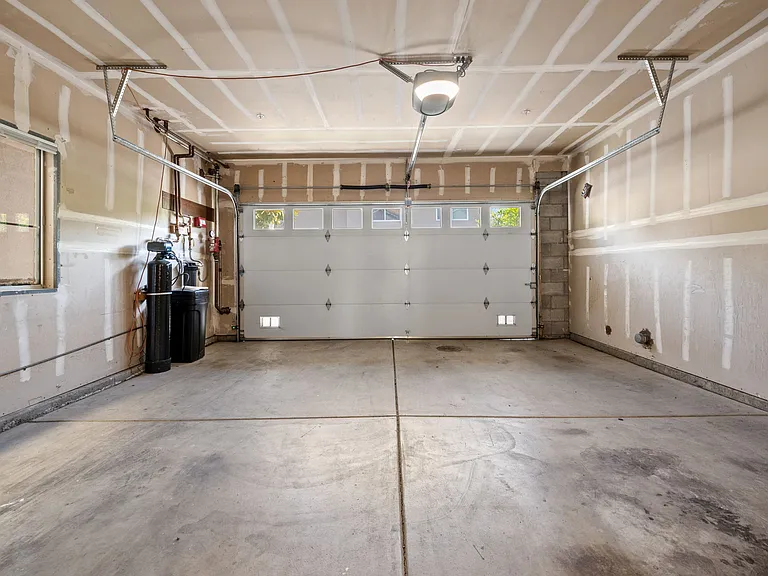 703 Star Jasmine Ct — Photo 17