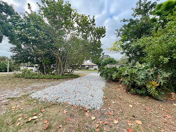 3rd image of 2736 Atlantic Blvd #B
