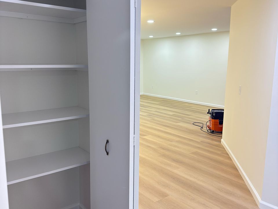 6619 Ridgefield Cir Apt 104, photo 13