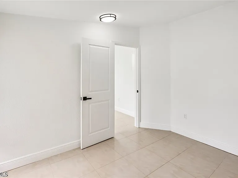 89 Cabana Ave — Photo 17