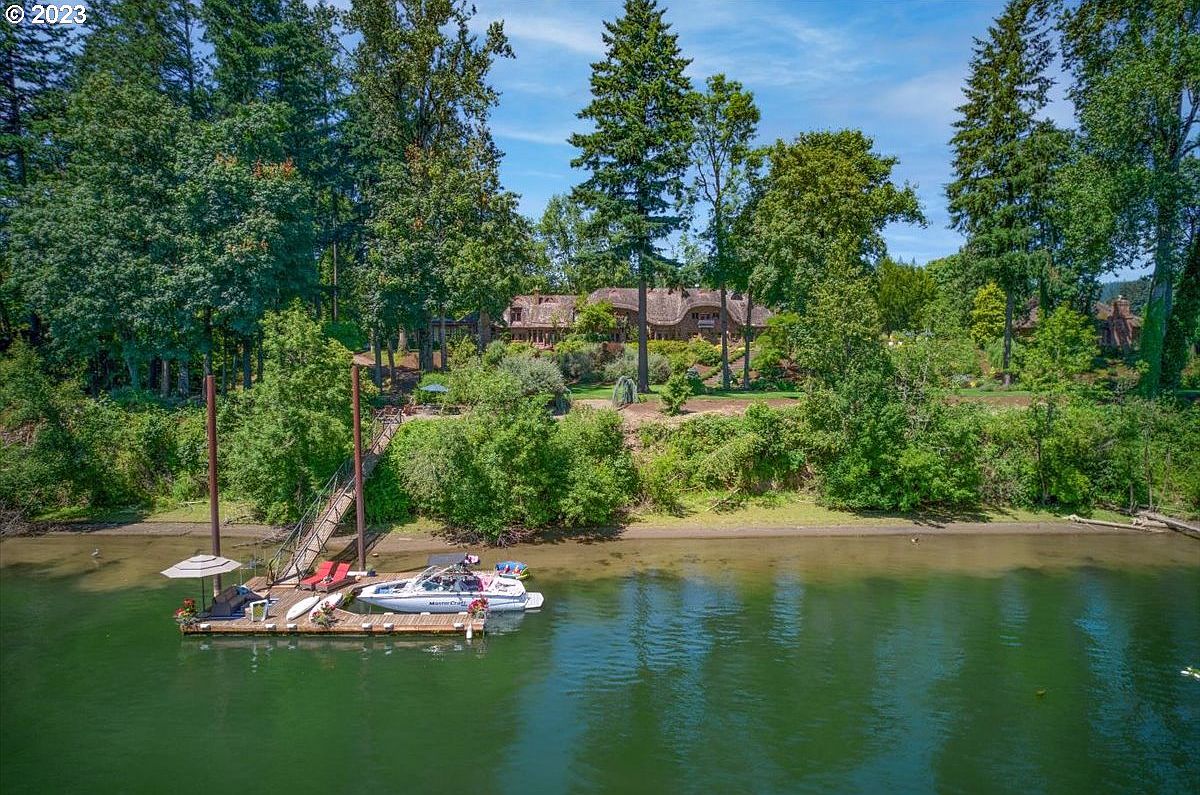 2890 SW Riverfront Ter, Wilsonville, OR 97070 Zillow