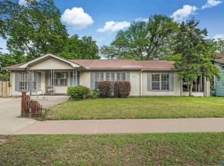 825 Gunter Ave, Guntersville, AL 35976