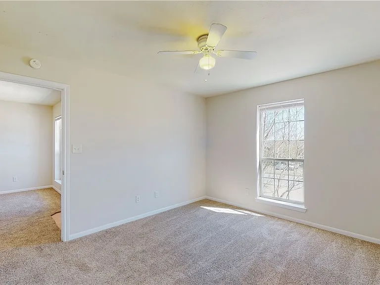 1511 Hollowhill Dr #C — Photo 26